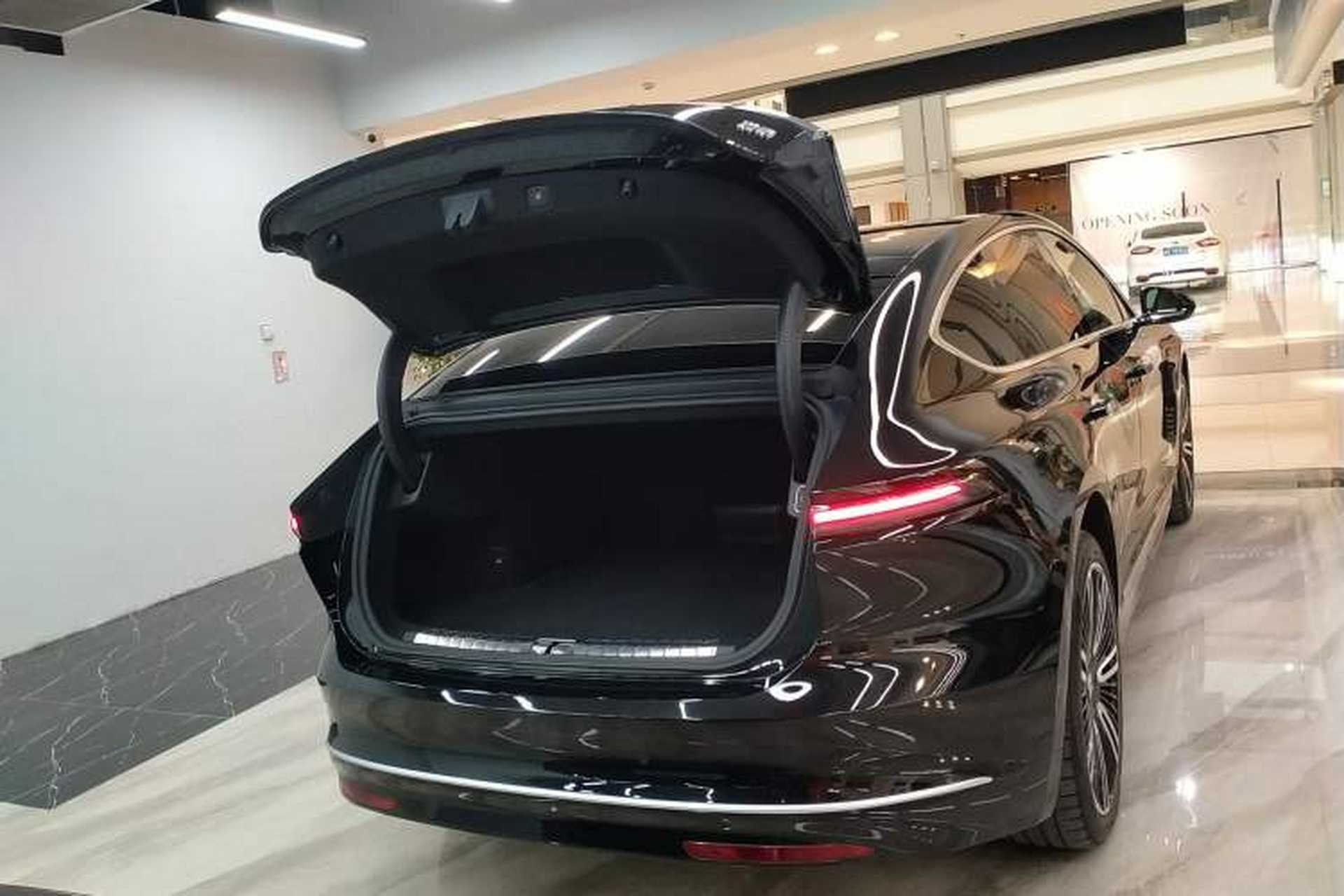 Used Nio ET9 2025 100kWh Signature Edition Trunk