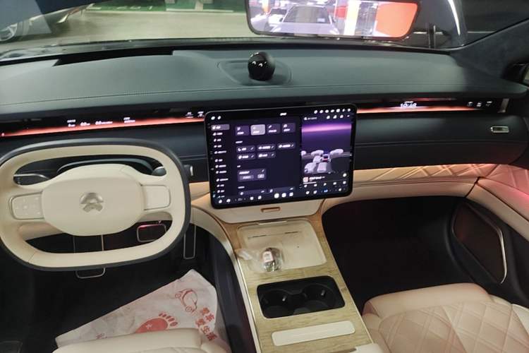 Used Nio ET9 2025 100kWh First-Edition Limited Edition Audio And AC Panel