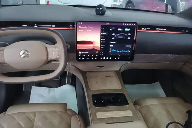 Used Nio ET9 2025 100kWh Signature Edition Audio And AC Panel