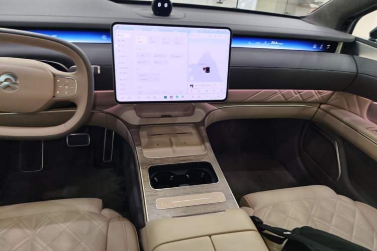 Used Nio ET9 2025 100kWh Signature Edition Audio And AC Panel