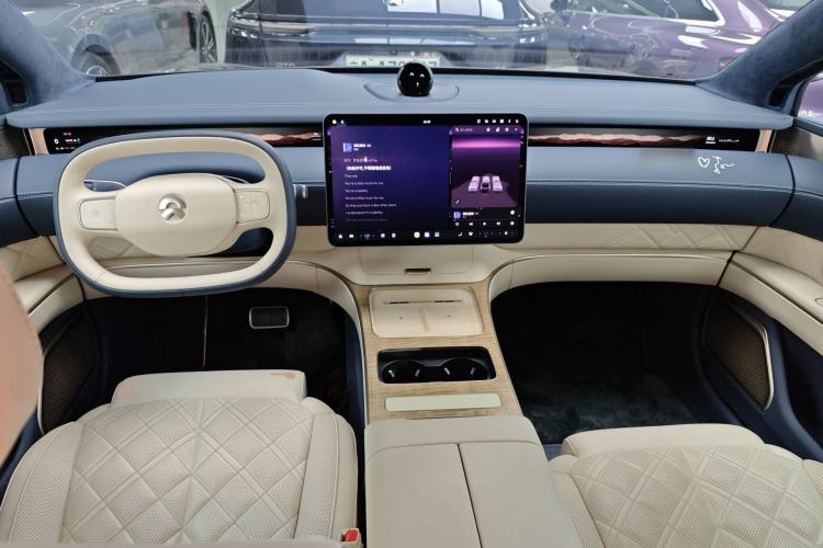 Used Nio ET9 2025 100kWh Signature Edition Center Console