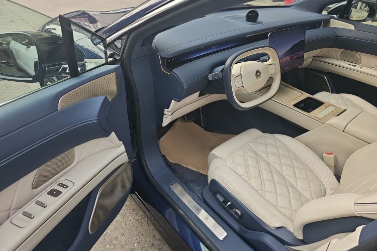 Used Nio ET9 2025 100kWh Signature Edition Driver Seat