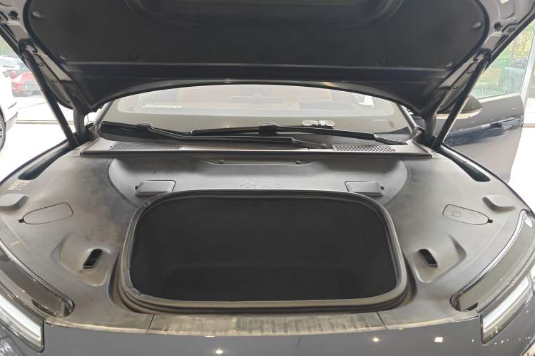 Used Nio ET9 2025 100 kWh Engine Bay