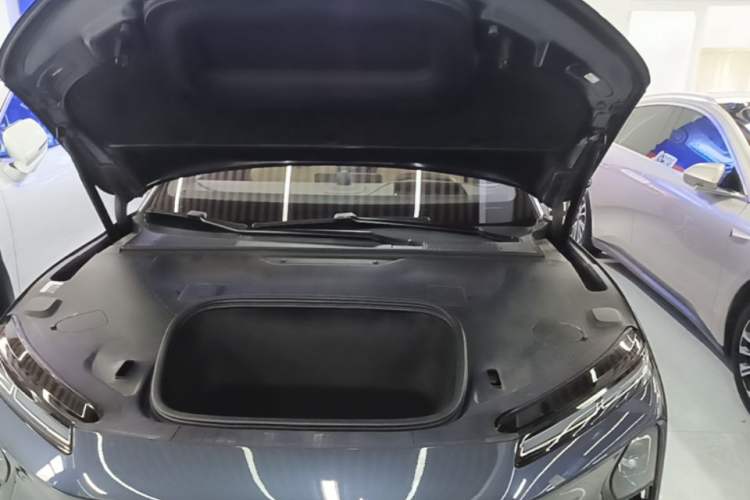 Used Nio ET9 2025 100kWh Signature Edition Engine Bay