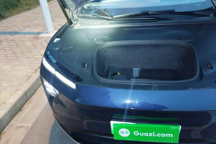 Used Nio ET9 2025 100kWh First-Edition Limited Edition Engine Bay Right