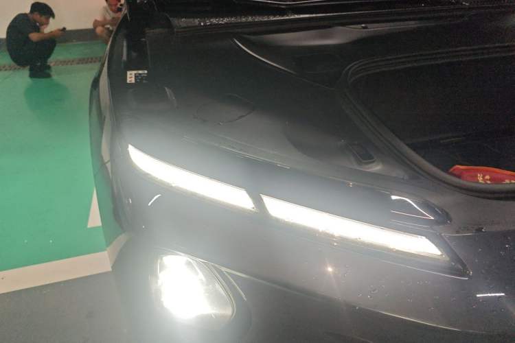 Used Nio ET9 2025 100kWh First-Edition Limited Edition Engine Bay Right