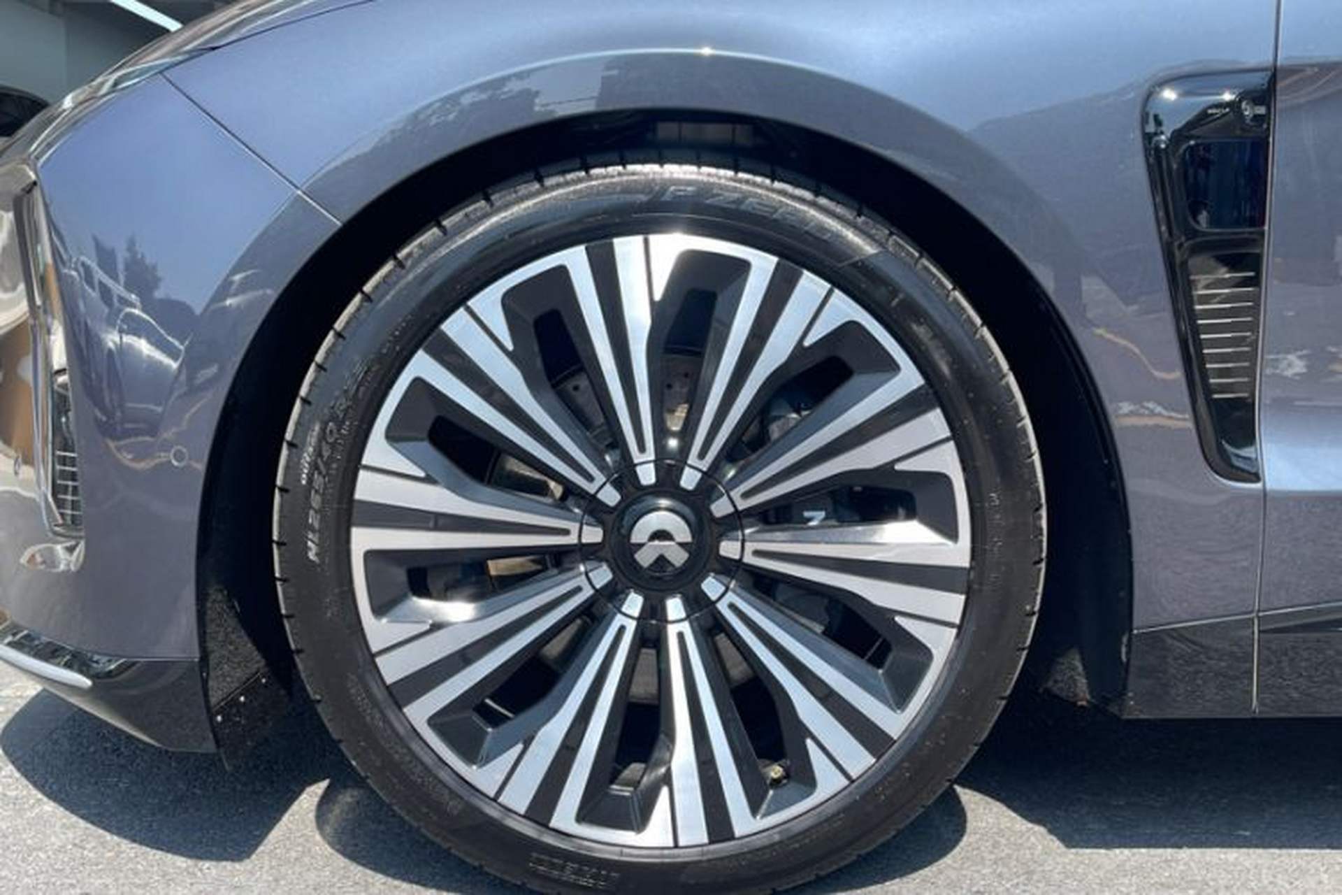 Used Nio ET9 2025 100kWh Signature Edition Exterior 1