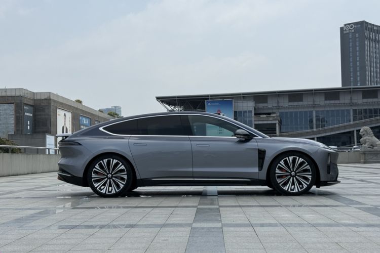 Used Nio ET9 2025 100kWh Signature Edition Exterior 10