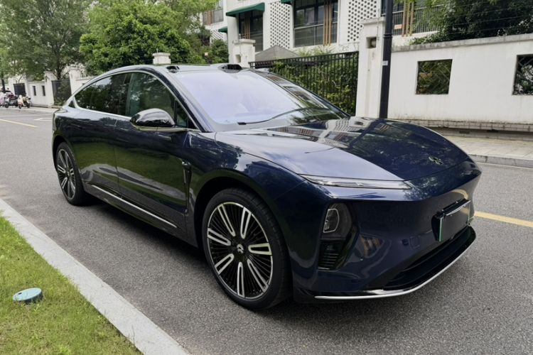 Used Nio ET9 2025 100kWh Signature Edition Exterior 3