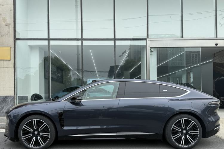 Used Nio ET9 2025 100kWh Signature Edition Exterior 3