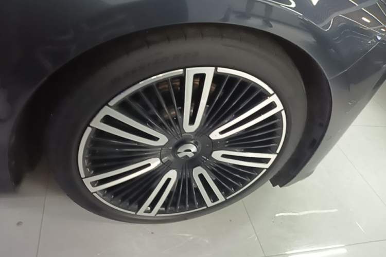 Used Nio ET9 2025 100kWh Signature Edition Exterior 5