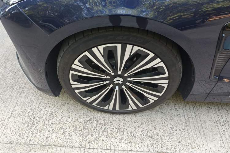 Used Nio ET9 2025 100kWh First-Edition Limited Edition Exterior 7