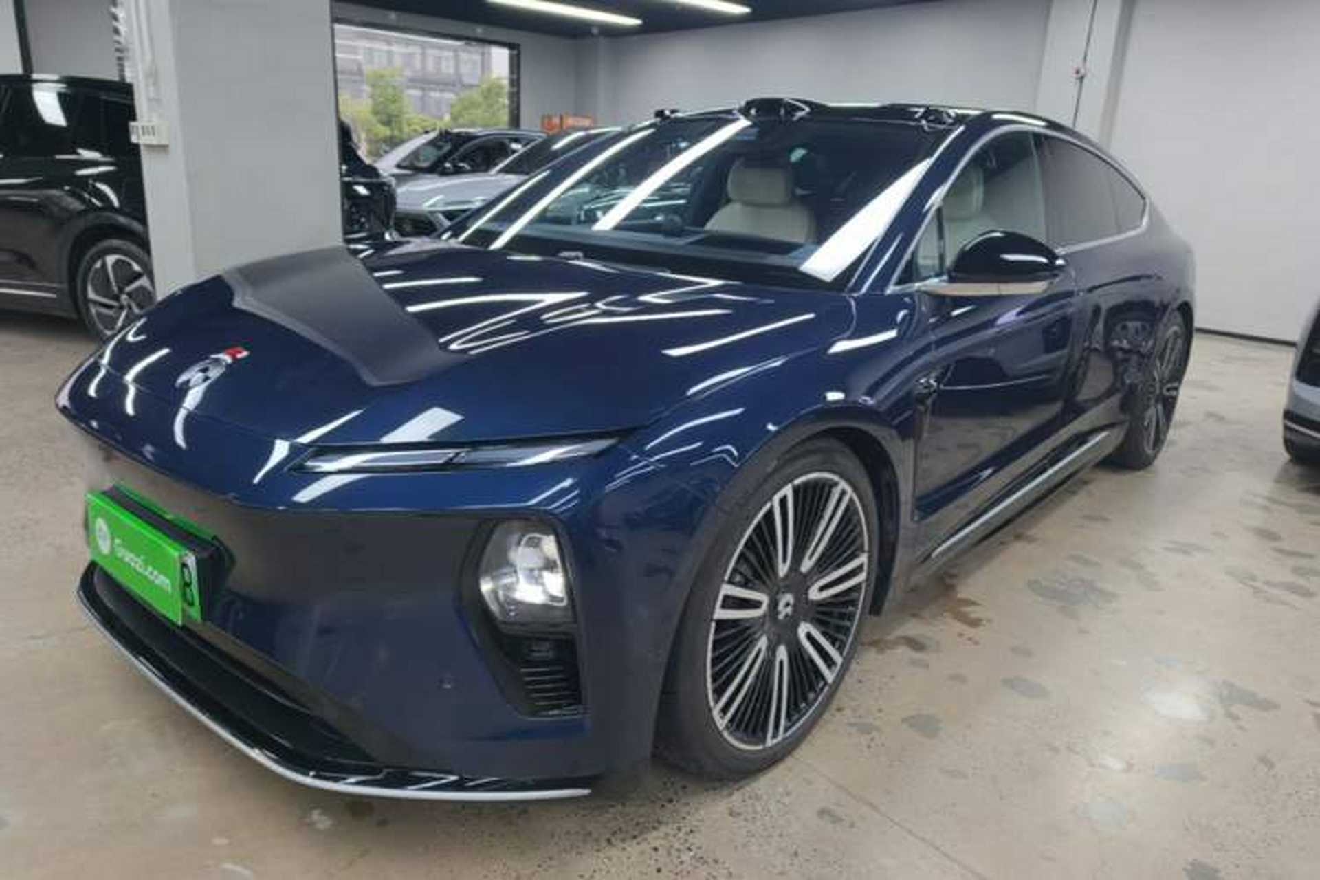 Used Nio ET9 2025 100kWh Signature Edition Front Left 45 Deg