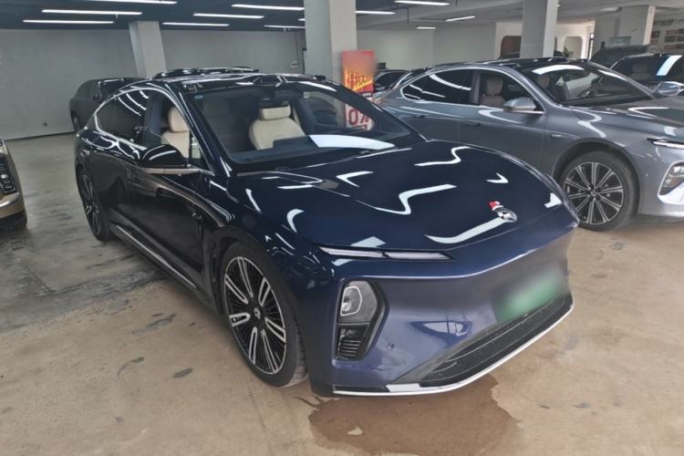 Used Nio ET9 2025 100kWh Signature Edition Front Right 45 Deg