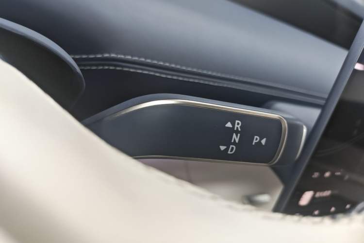 Used Nio ET9 2025 100kWh Signature Edition Gear Lever