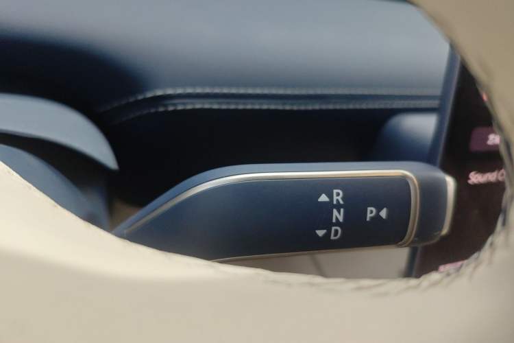Used Nio ET9 2025 100kWh Signature Edition Gear Lever