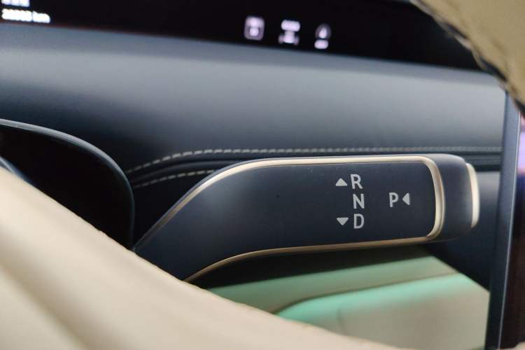 Used Nio ET9 2025 100kWh Signature Edition Gear Lever
