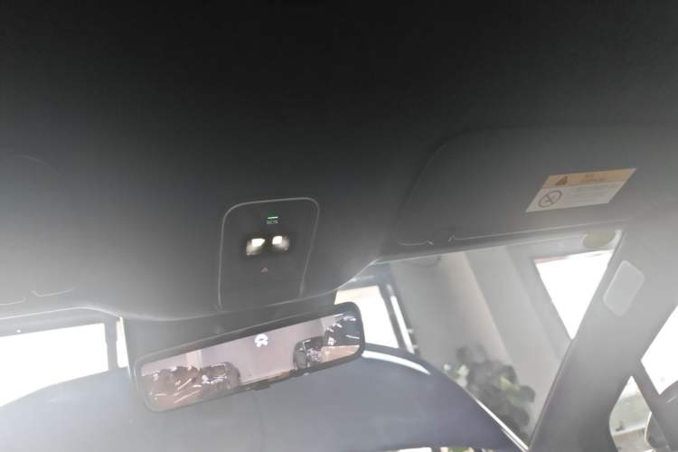 Used Nio ET9 2025 100kWh Signature Edition Headliner