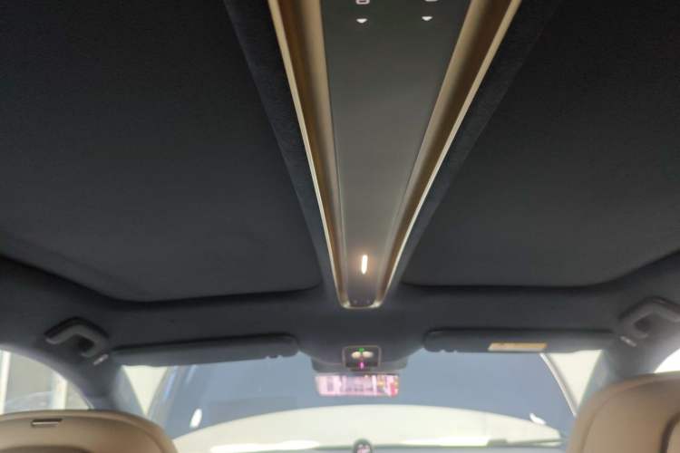 Used Nio ET9 2025 100kWh Signature Edition Headliner