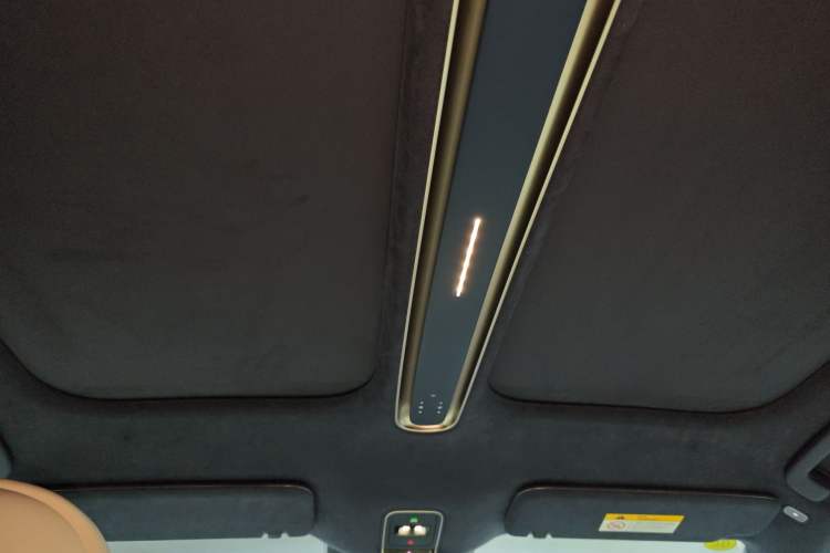 Used Nio ET9 2025 100kWh Signature Edition Headliner