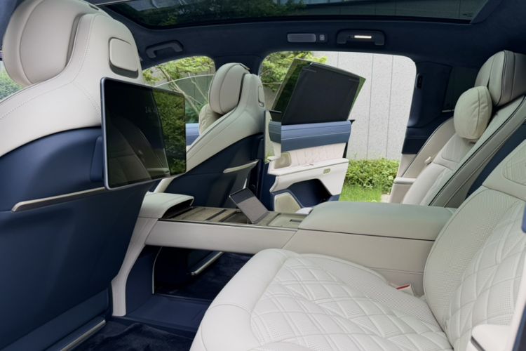 Used Nio ET9 2025 100kWh Signature Edition Interior 2