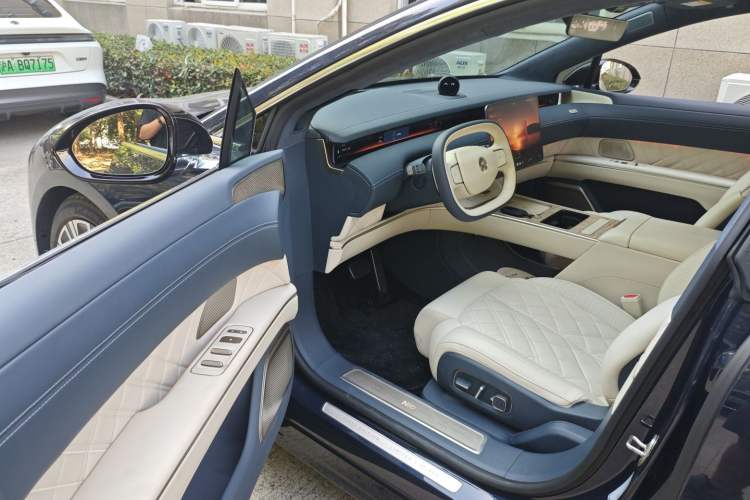 Used Nio ET9 2025 100kWh First-Edition Limited Edition Interior 3