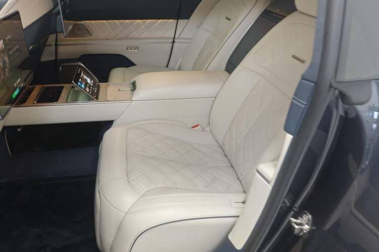 Used Nio ET9 2025 100kWh Signature Edition Interior 4