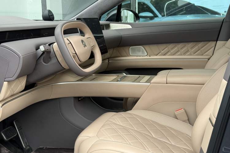 Used Nio ET9 2025 100kWh Signature Edition Interior 5