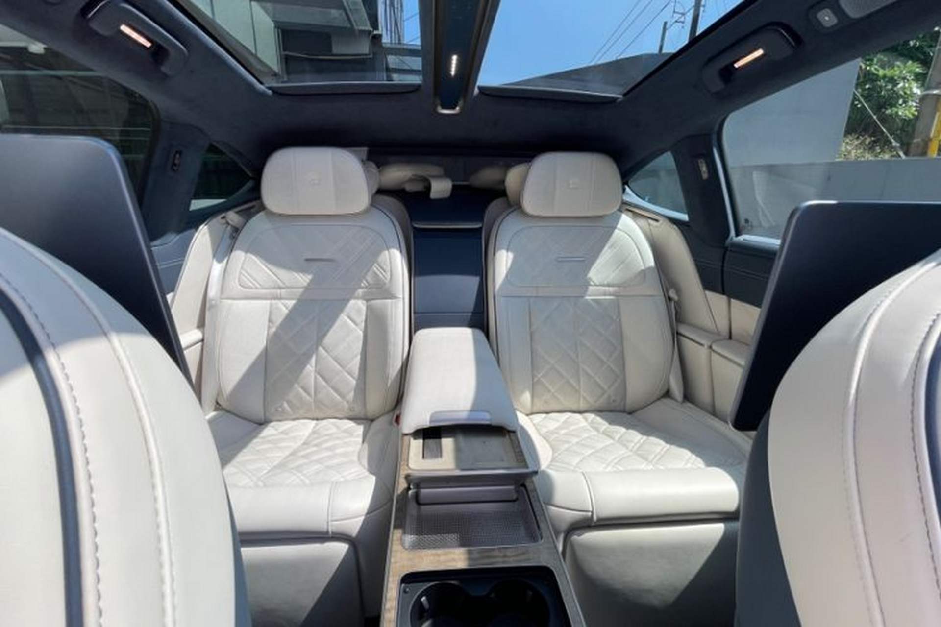 Used Nio ET9 2025 100kWh Signature Edition Interior 6