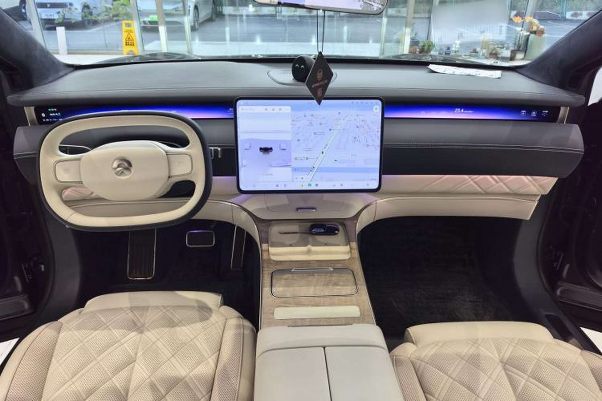 Used Nio ET9 2025 100kWh Signature Edition Interior 6