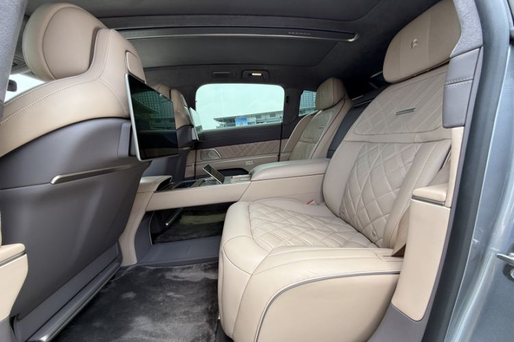 Used Nio ET9 2025 100kWh Signature Edition Interior 6