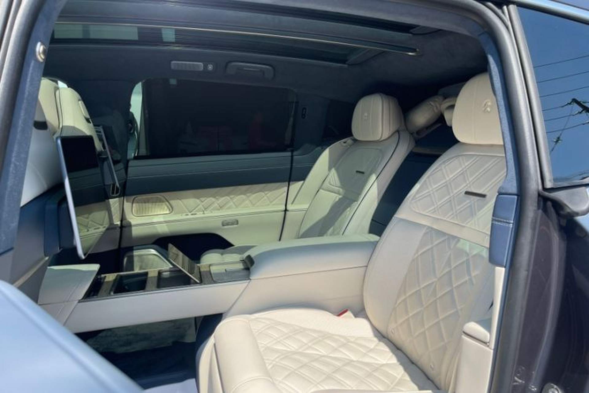 Used Nio ET9 2025 100kWh Signature Edition Interior 8