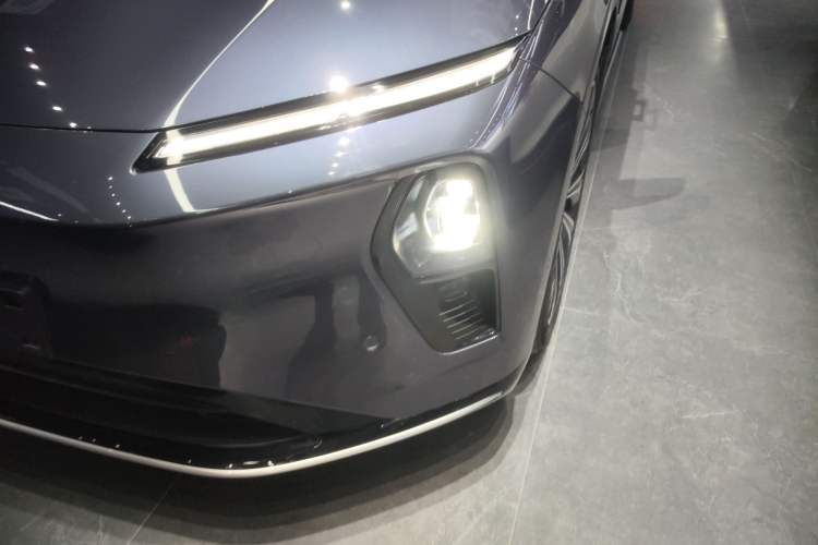 Used Nio ET9 2025 100kWh Signature Edition Left Front Headlight
