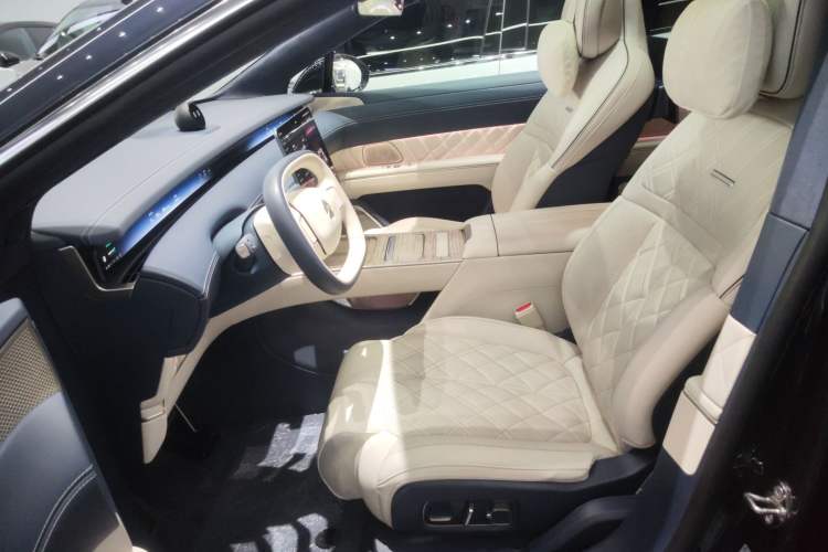 Used Nio ET9 2025 100kWh Signature Edition Left Front Seat
