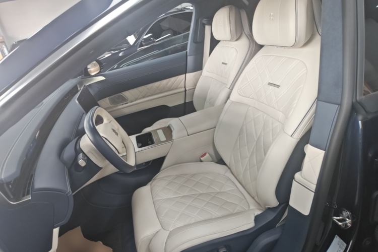 Used Nio ET9 2025 100kWh Signature Edition Left Front Seat
