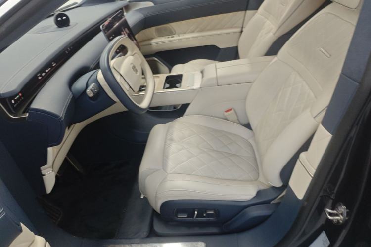 Used Nio ET9 2025 100kWh Signature Edition Left Front Seat