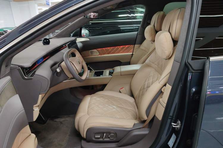 Used Nio ET9 2025 100kWh Signature Edition Left Front Seat