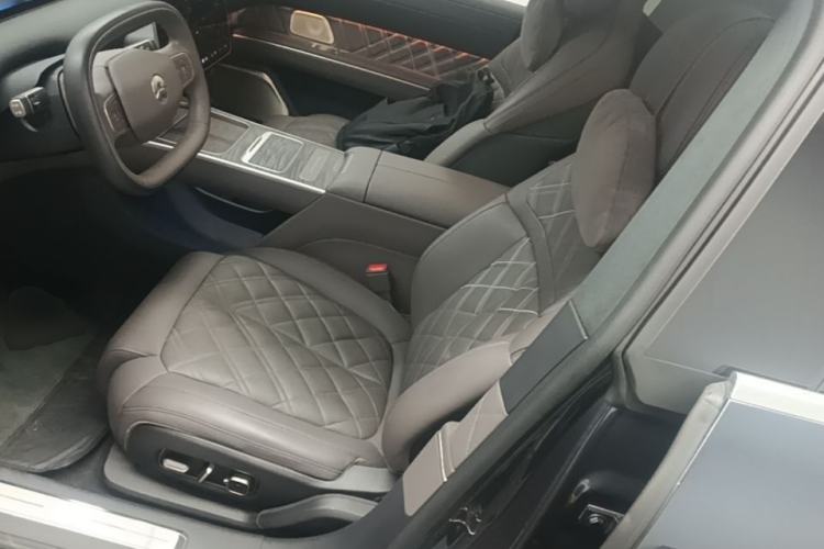 Used Nio ET9 2025 100kWh Signature Edition Left Front Seat
