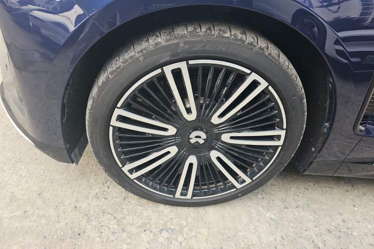 Used Nio ET9 2025 100kWh Signature Edition Left Front Wheel Hub