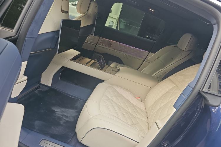 Used Nio ET9 2025 100kWh Signature Edition Left Rear Seat