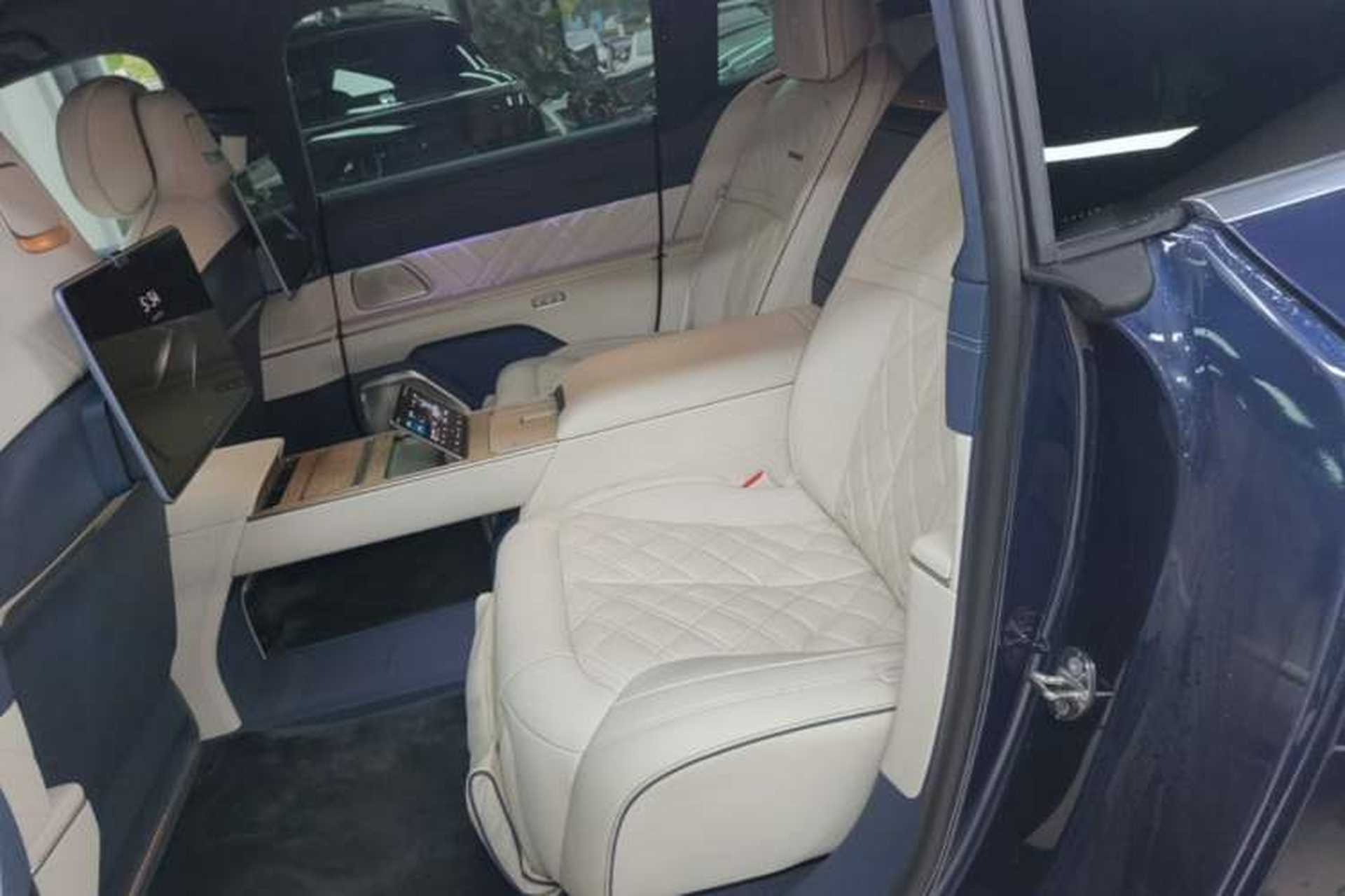 Used Nio ET9 2025 100kWh Signature Edition Left Rear Seat