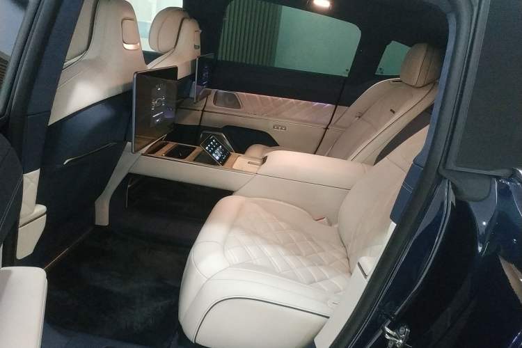 Used Nio ET9 2025 100kWh Signature Edition Left Rear Seat