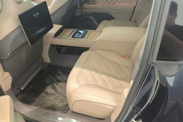 Used Nio ET9 2025 100 kWh Left Rear Seat