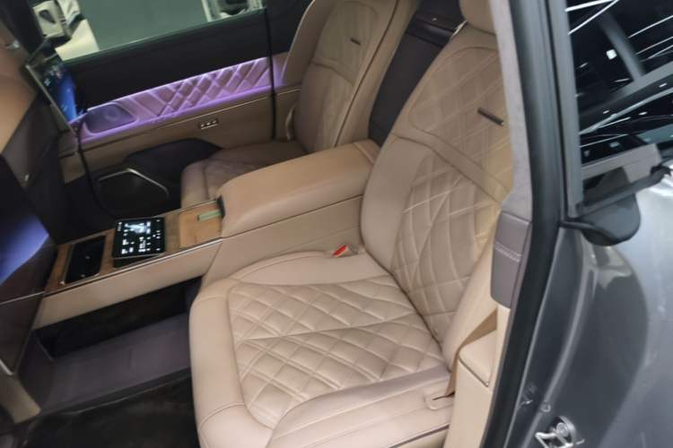 Used Nio ET9 2025 100kWh Signature Edition Left Rear Seat