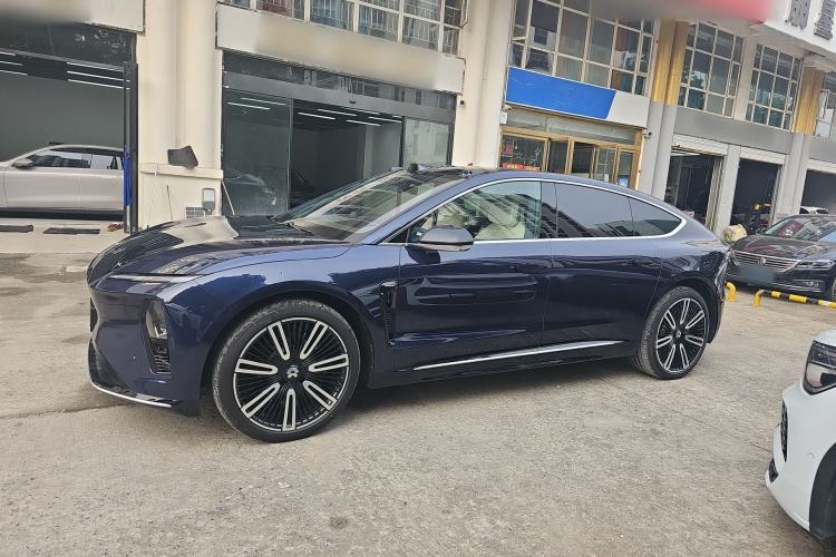 Used Nio ET9 2025 100kWh Signature Edition Left Side