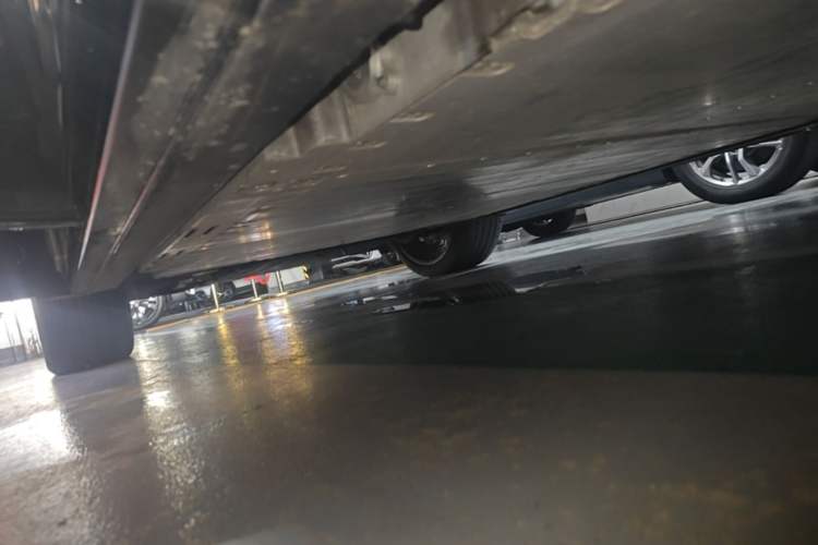 Used Nio ET9 2025 100kWh Signature Edition Left Side Sill