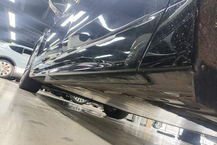 Used Nio ET9 2025 100kWh Signature Edition Left Side Sill