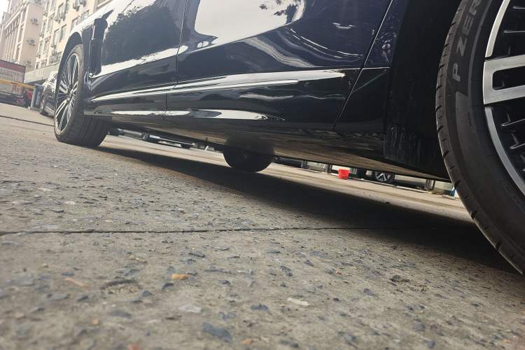 Used Nio ET9 2025 100kWh Signature Edition Left Side Sill