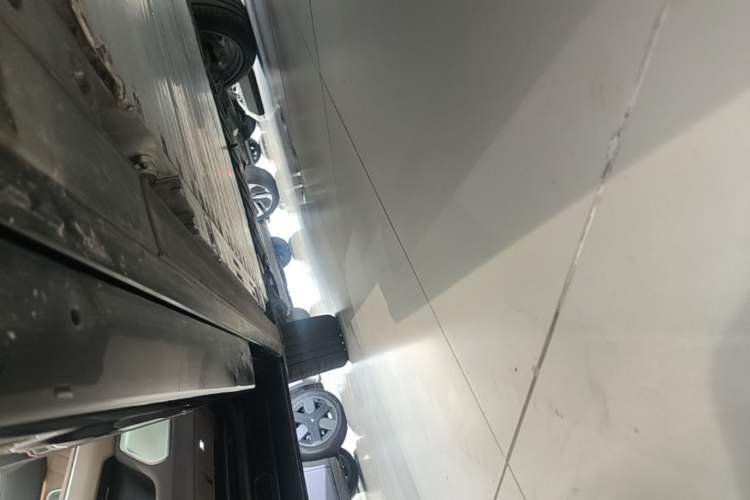 Used Nio ET9 2025 100 kWh Left Side Sill