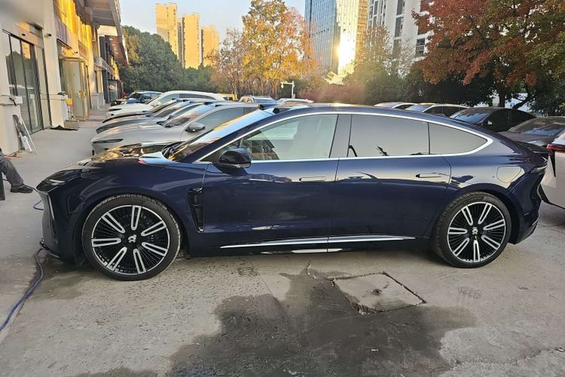 Used Nio ET9 2025 100kWh Signature Edition Left Side